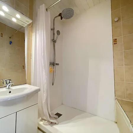 Apartament Climatise Au Lavandou Avec Parking, Terrasse Ensoleillee Pour 4 - Fr-1-308-198