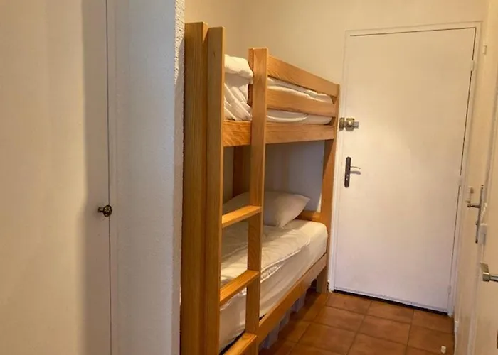 Climatise Au Lavandou Avec Parking, Terrasse Ensoleillee Pour 4 - Fr-1-308-198 勒拉旺杜